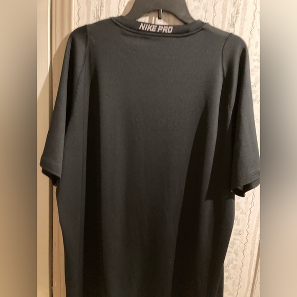 Men’s Nike Pro Dri-Fit Short sleeve Tee - Picture 2 of 8